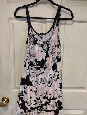 Vintage Floral Pink and Black Nightgown Size L